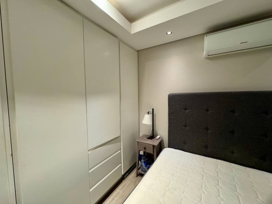 To Let 2 Bedroom Property for Rent in Green Point Western Cape